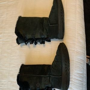 Black ugg boots with bows